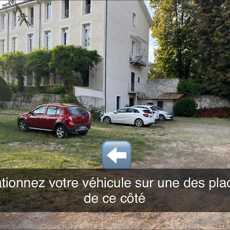 Les Glycines, Charmant Studio Au Calme Dans Batisse De Maitre Proche Du Centre Ville Parking Gratuit Digne-les-Bains ภายนอก รูปภาพ