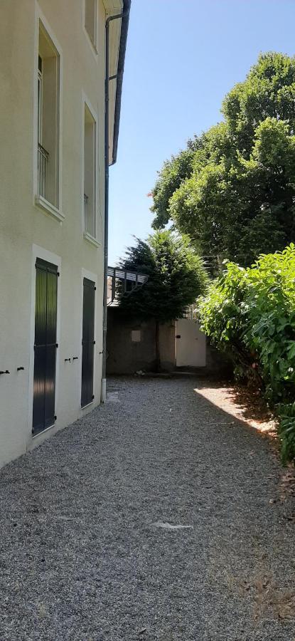 Les Glycines, Charmant Studio Au Calme Dans Batisse De Maitre Proche Du Centre Ville Parking Gratuit Digne-les-Bains ภายนอก รูปภาพ