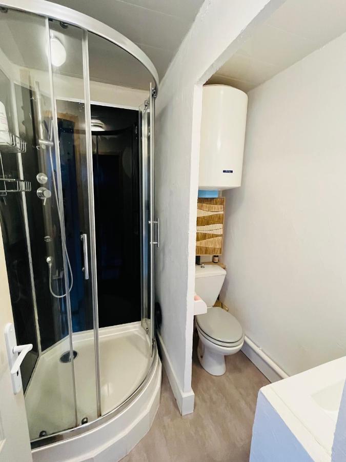 Les Glycines, Charmant Studio Au Calme Dans Batisse De Maitre Proche Du Centre Ville Parking Gratuit Digne-les-Bains ภายนอก รูปภาพ